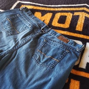 Size 42X30 short inseam Lucky Brand jeans.